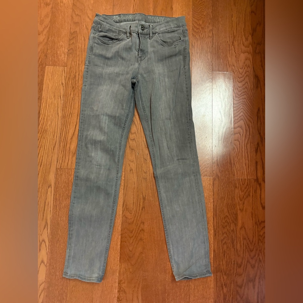Madewell Skinny Skinny Ankle Jeans. Size 28. Slate grey color